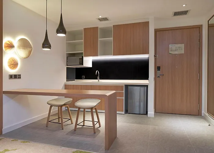 Holiday Inn & Suites Saigon Airport By Ihg